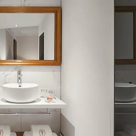 Hotel Tivoli Doelen 5*