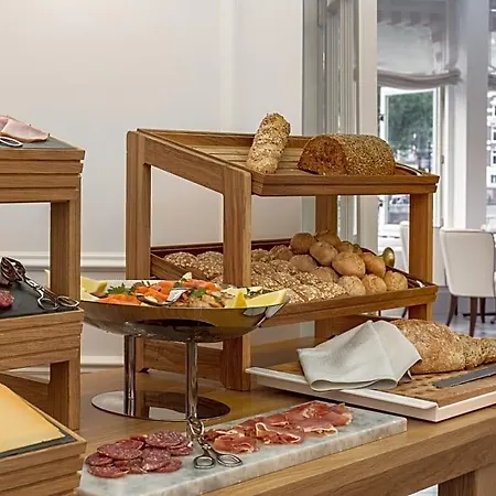 Hotel Tivoli Doelen 5*